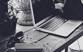 九游vip-赛车工程师揭秘：调校技巧让速度更上一层楼，赛车工作